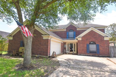 3912 Hazelwood Dr, Pearland, TX 77584 - photo 2