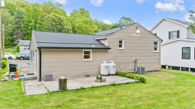 113 Devonwood Dr, Waterbury, CT 06708 - photo 6