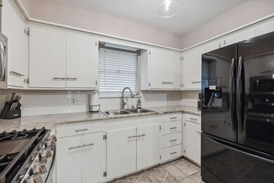 1205 Crestridge St, Ennis, TX 75119 - photo 7