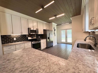 1115 9th St, Gretna, LA 70053 - photo 7