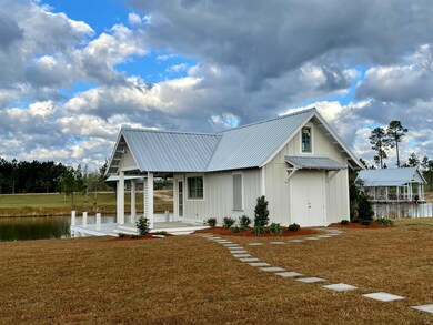 Porch, Living Space, Deck and Boat Lift