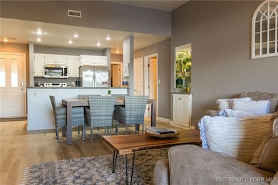 46 Aqua Fin Dr unit 4A, Camdenton, MO 65049 - photo 2