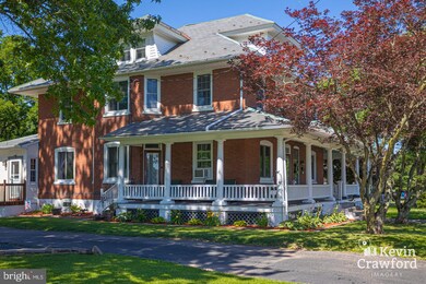 108 E Walnut St, Perkasie, PA 18944 - photo 4