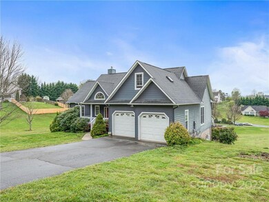 16 Golden Ln, Leicester, NC 28748 - photo 2