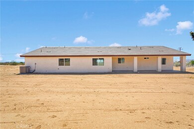 24925 Running Breeze, Apple Valley, CA 92307 - photo 7