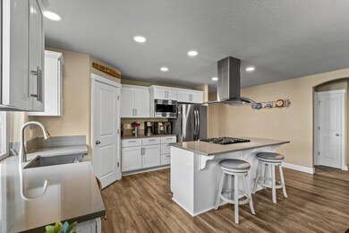 Open Kitchen
