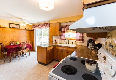 54 Hanover St, Warwick, RI 02886 - photo 6