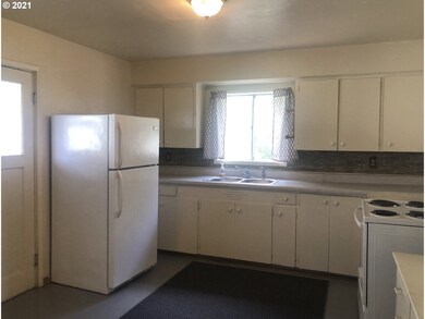 602 S Main St, Pendleton, OR 97801 - photo 5