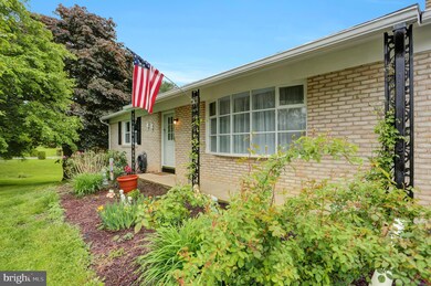 18109 Sky View Ln, Hagerstown, MD 21740 - photo 5