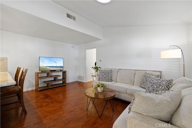 19348 Avenue of The Oaks, Newhall, CA 91321 - photo 6