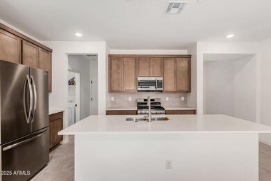 18255 W Larkspur Dr, Goodyear, AZ 85338 - photo 5