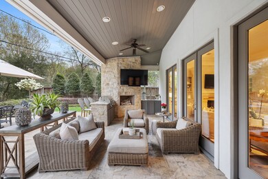 8334 Leafy Ln, Houston, TX 77055 - photo 2