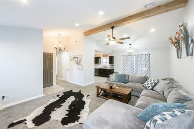 1017 E 12th St, Cushing, OK 74023 - photo 5