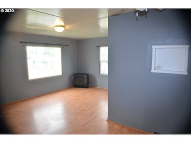 147 NE Elm St, John Day, OR 97845 - photo 2