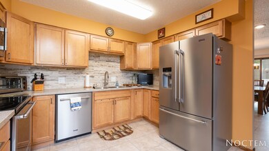 2616 E Divide Ave 16X9-10