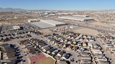 11145 Eleanor Coldwell Ln, Socorro, TX 79927 - photo 2
