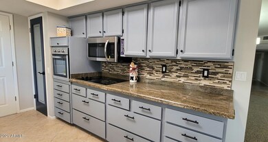 9607 W Wrangler Dr, Sun City, AZ 85373 - photo 4