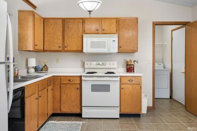 110 Teasdale Dr, Lafayette, IN 47909 - photo 4