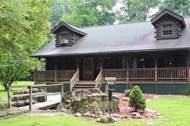 655 Abel Colony Rd, Wind Gap, PA 18091 - photo 2