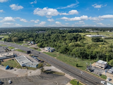 1742 S Jackson St, Jacksonville, TX 75766 - photo 7