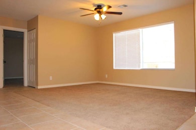 5- LIVING ROOM