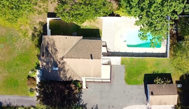 268 Goff Rd, Wethersfield, CT 06109 - photo 2