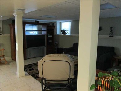 22 Colonial Dr, Warren, RI 02885 - photo 7