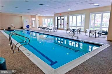 8736 Orchard Green Ct, Odenton, MD 21113 - photo 4