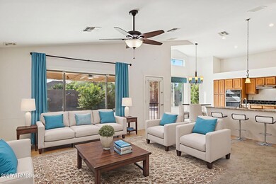 5-web-or-mls-42451-w-chisholm-dr