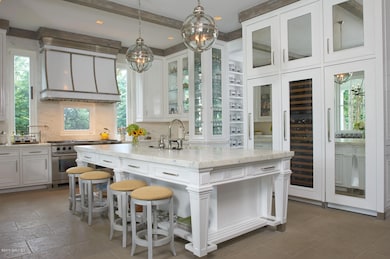 409 Round Hill Rd, Greenwich, CT 06831 - photo 6