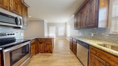 929 S Montgomery St, Sherman, TX 75090 - photo 4