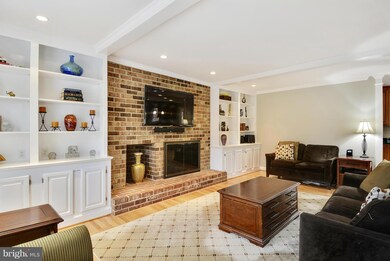 11001 Blue Roan Rd, Oakton, VA 22124 - photo 7