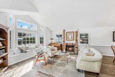 3342 Heatherglow St, Thousand Oaks, CA 91360 - photo 7