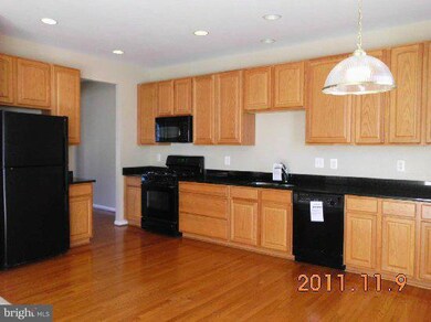 12007 Kemps Landing Cir, Manassas, VA 20109 - photo 4