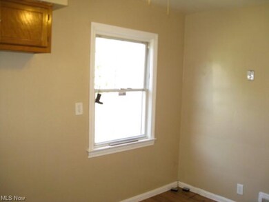 12913 Crennell Ave, Cleveland, OH 44105 - photo 3