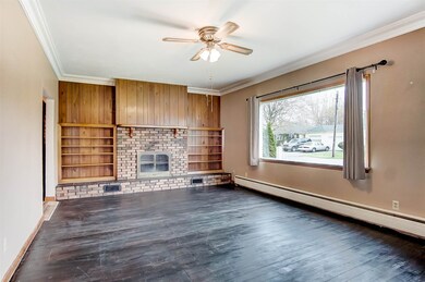 321 W 19th St, Auburn, IN 46706 - photo 5