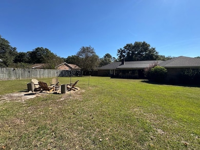 230 Ridge Cir, Dublin, GA 31021 - photo 4