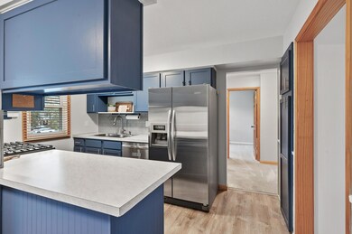 10453 101st Place N, Maple Grove, MN 55369 - photo 3