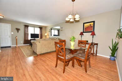 709 Saint Peters Ct, Edgewood, MD 21040 - photo 5