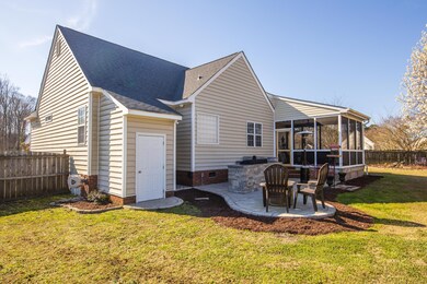 811 Edenbrook Dr, Winterville, NC 28590 - photo 6