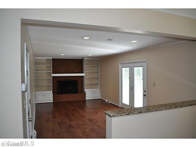 914 Woods Dr, Statesville, NC 28677 - photo 7