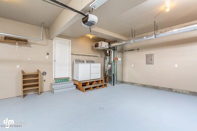Garage 20180509-DW-8402-SMALL