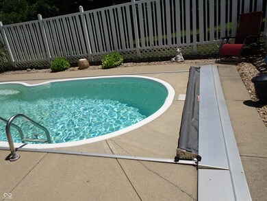 Electric cover for pool