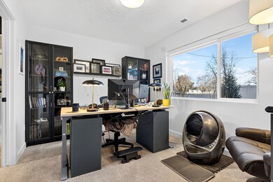 457 E Alice Way unit 102, Layton, UT 84041 - photo 2