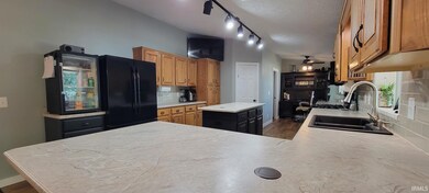 4 Peach St, Loogootee, IN 47553 - photo 5