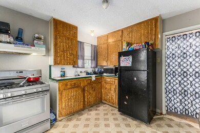 Kitchen View2