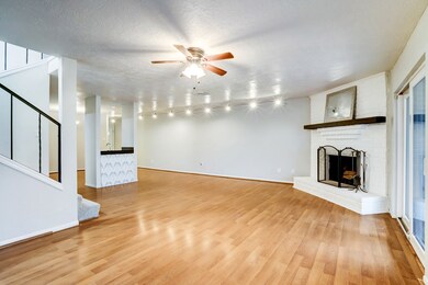 5906 Arncliffe Dr, Houston, TX 77088 - photo 4