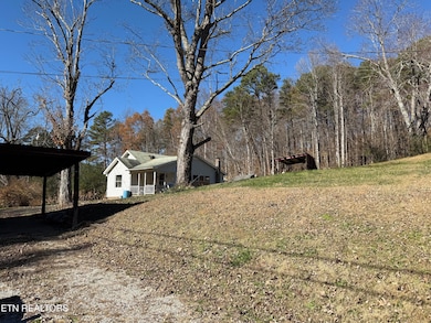 4041 Rocky Branch Rd, Walland, TN 37886 - photo 2