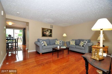 6015 Tree Swallow Ct, Columbia, MD 21044 - photo 5