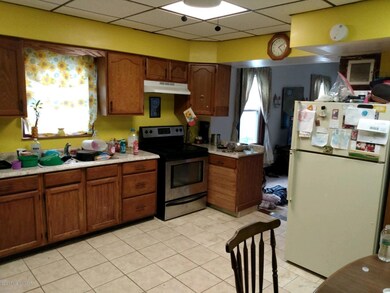 rt side kitchen